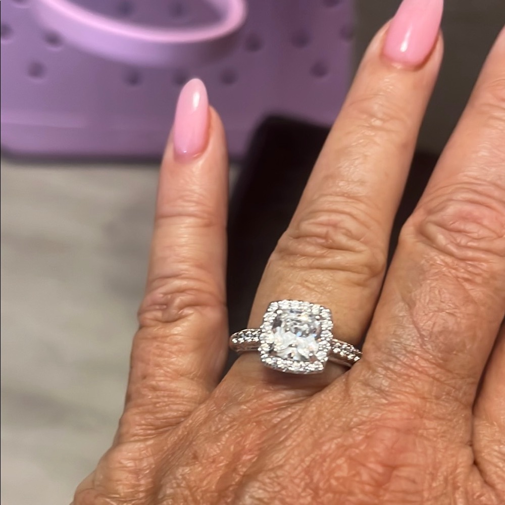 Elegant Silver Diamond Ring